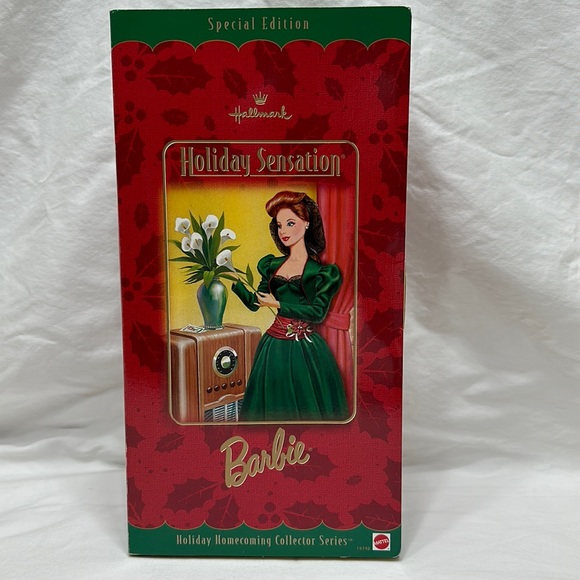 Holiday Sensation Barbie - Picture 1 of 9